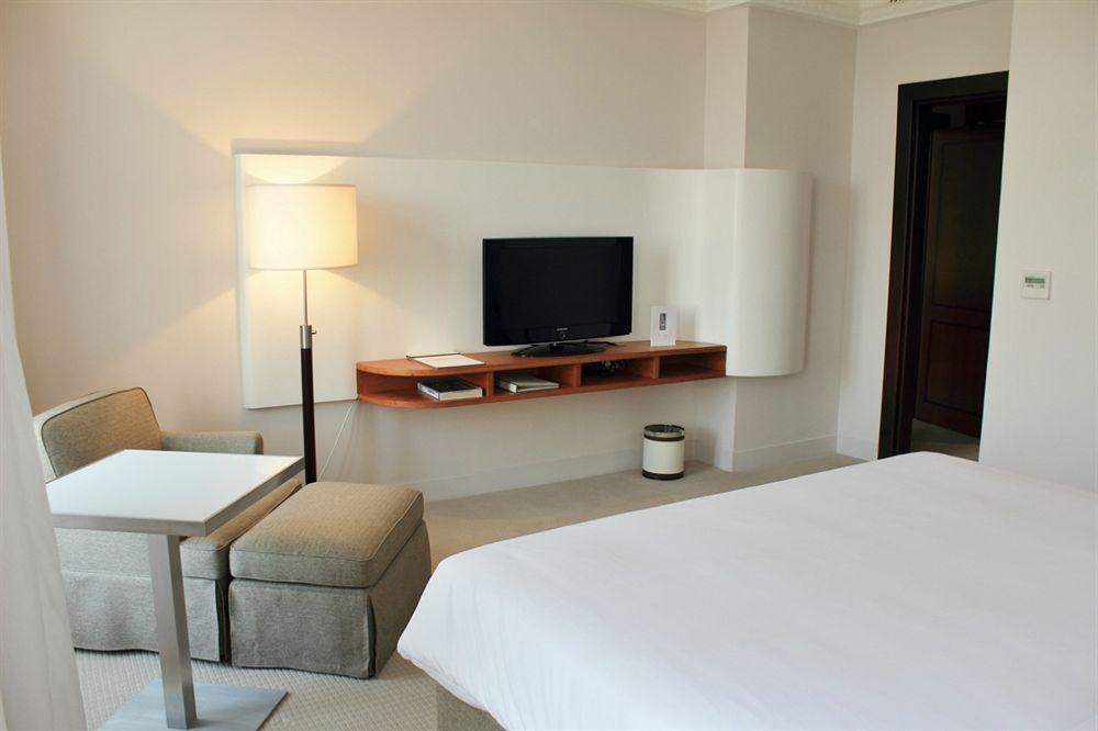 K108 Hotel Доха Экстерьер фото